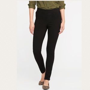 Old Navy Rockstar 24/7 Jeggings - Size 8 LONG